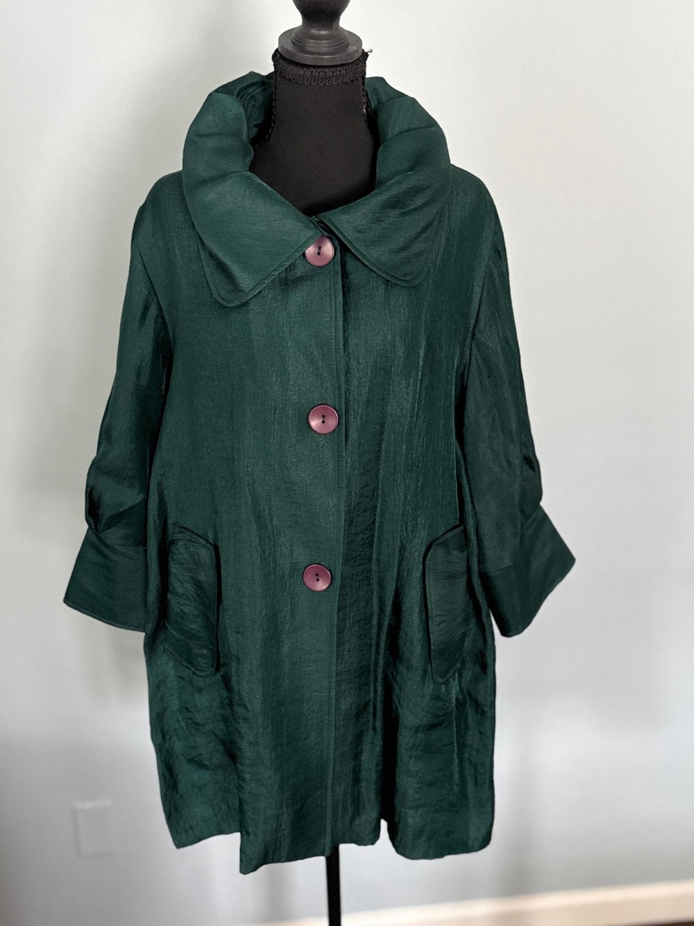 Damee - Women's Dark Green Sheen Button-Front Jacket